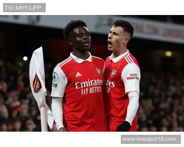 马丁内利庆祝球队八连胜成功晋级16强全员表现亮眼展现实力